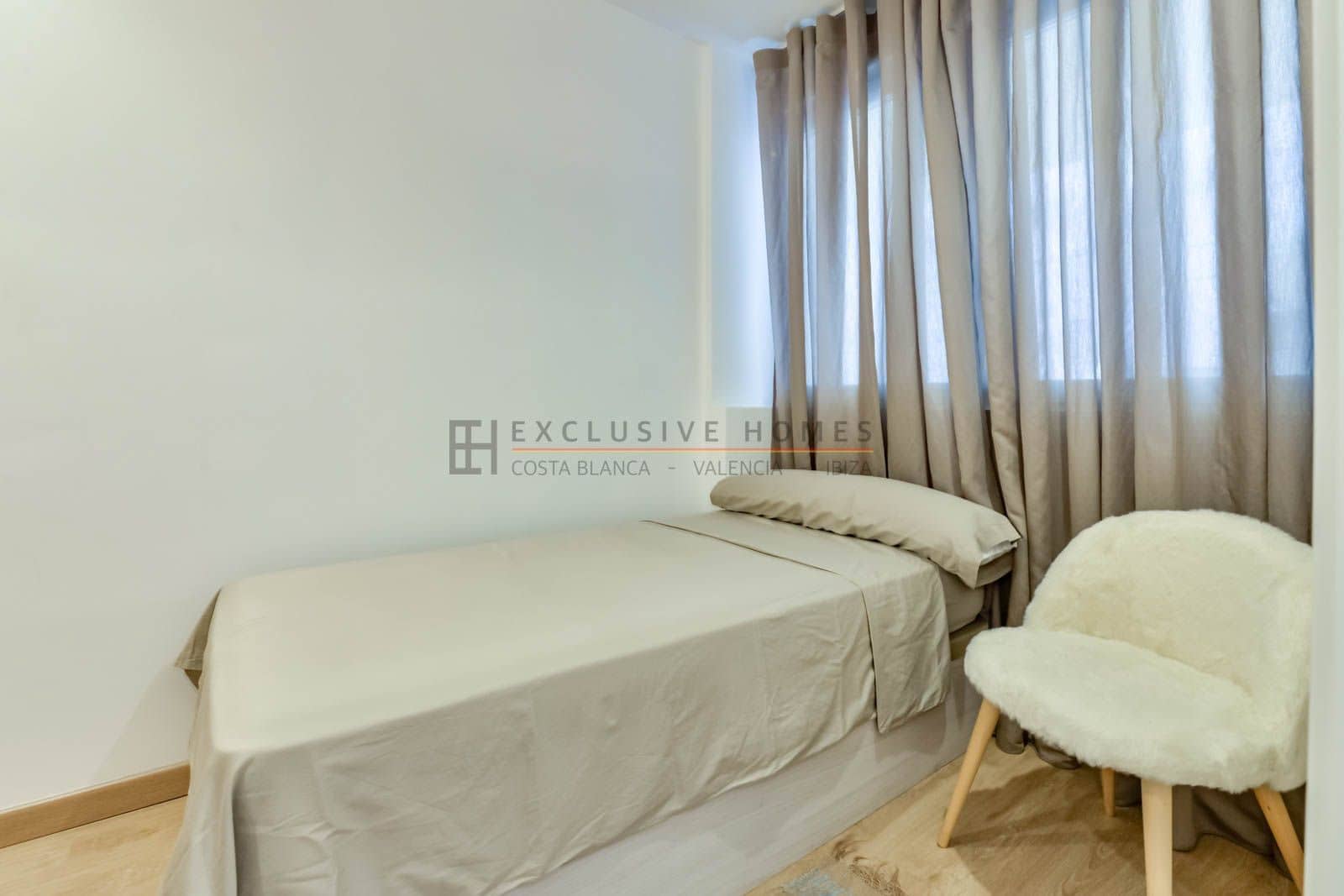4 quarto Casa em Banda para venda em Altea com piscina garagem - 649 000 € (Ref: 10077708)