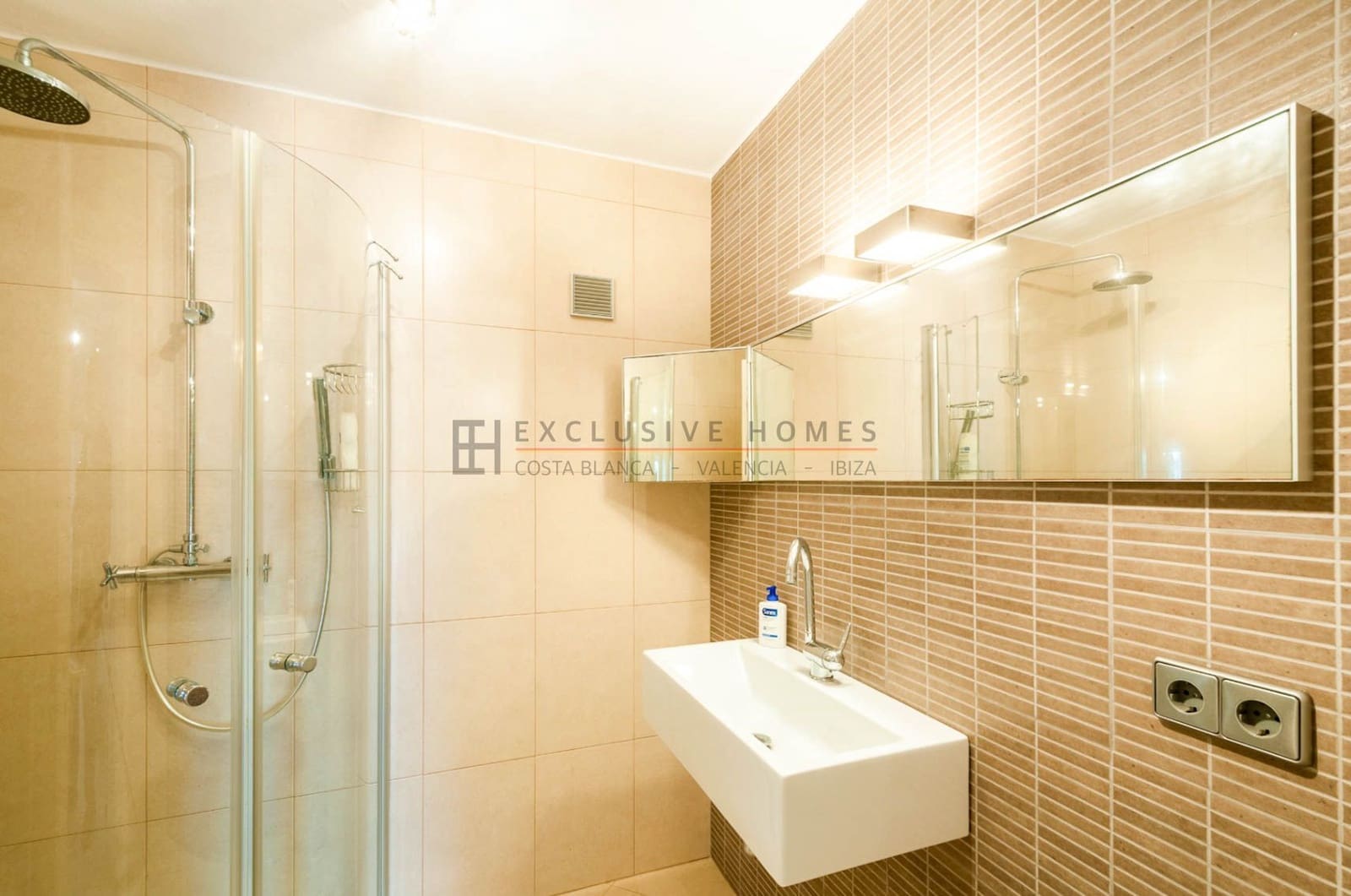 Chalet de 3 habitaciones en Moraira en venta con piscina garaje - 1.425.000 € (Ref: 10077709)