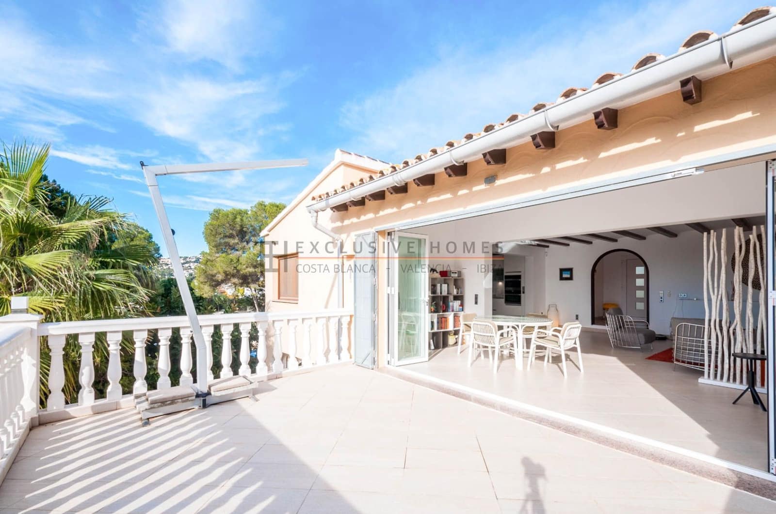 Chalet de 3 habitaciones en Moraira en venta con piscina garaje - 1.425.000 € (Ref: 10077709)