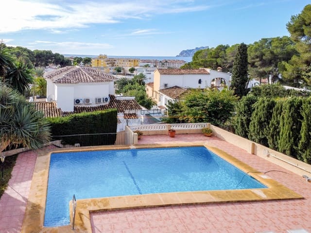 Chalet de 3 habitaciones en Moraira, Teulada-Moraira en venta con piscina garaje - 1.425.000 € (Ref: 10077709)