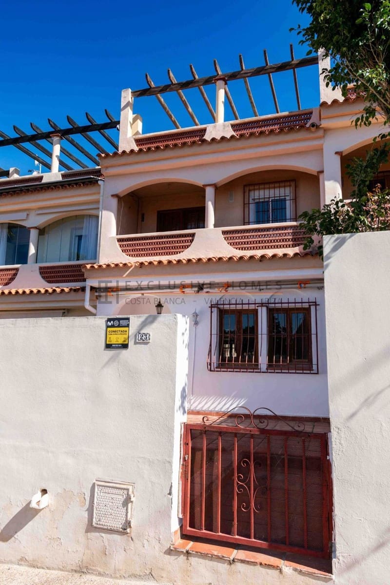 3 soveværelse Semi-Rækkehus til salg i Albir med swimmingpool - € 361.500 (Ref: 10113571)