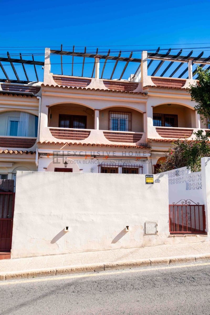 3 soveværelse Semi-Rækkehus til salg i Albir med swimmingpool - € 361.500 (Ref: 10113571)