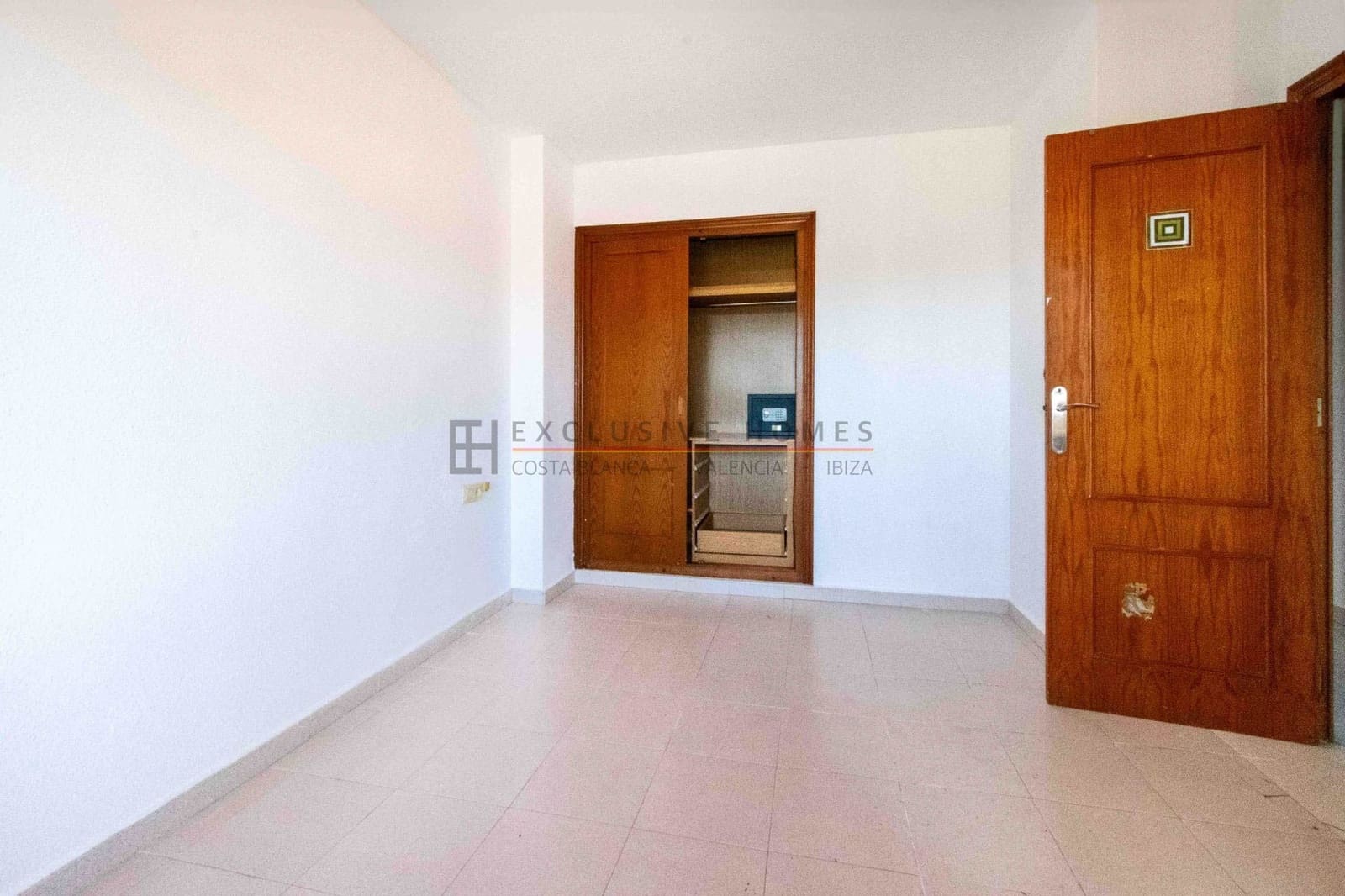 3 soveværelse Semi-Rækkehus til salg i Albir med swimmingpool - € 361.500 (Ref: 10113571)