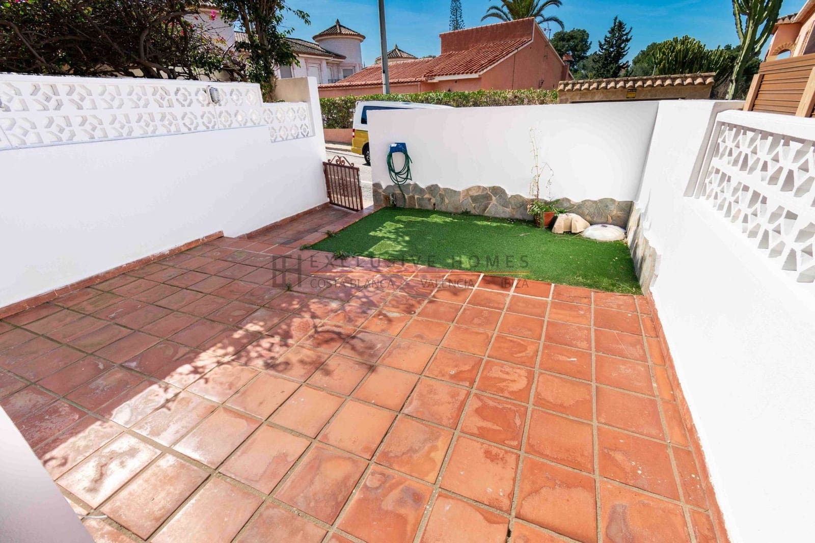 3 soveværelse Semi-Rækkehus til salg i Albir med swimmingpool - € 361.500 (Ref: 10113571)