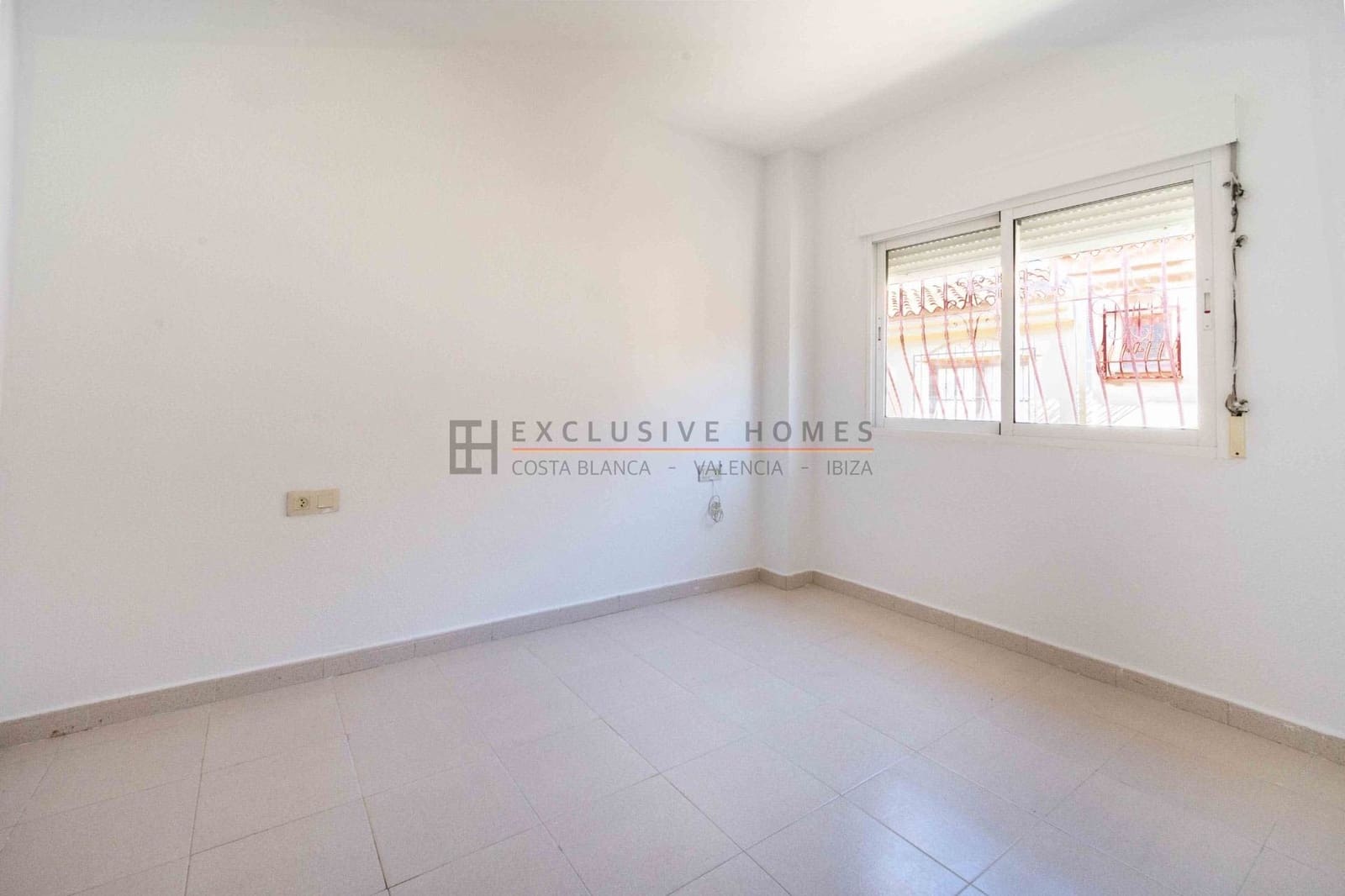 3 soveværelse Semi-Rækkehus til salg i Albir med swimmingpool - € 361.500 (Ref: 10113571)