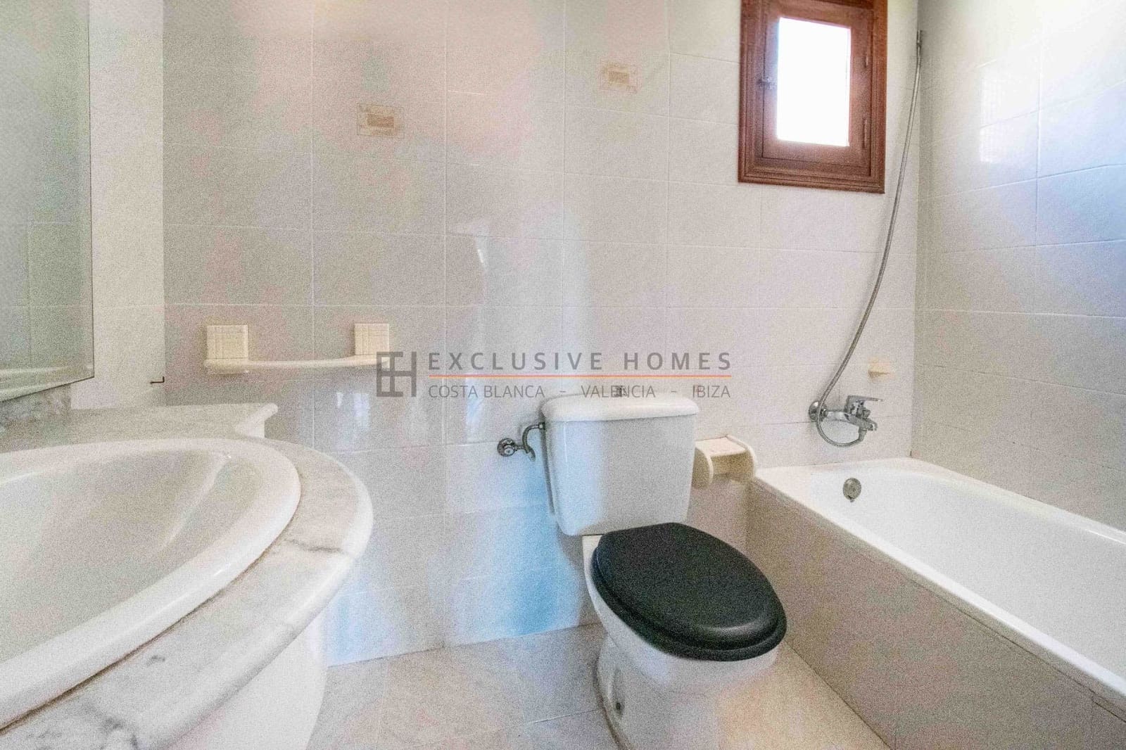 3 soveværelse Semi-Rækkehus til salg i Albir med swimmingpool - € 361.500 (Ref: 10113571)