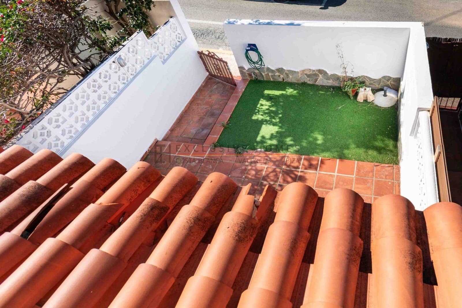 3 soveværelse Semi-Rækkehus til salg i Albir med swimmingpool - € 361.500 (Ref: 10113571)