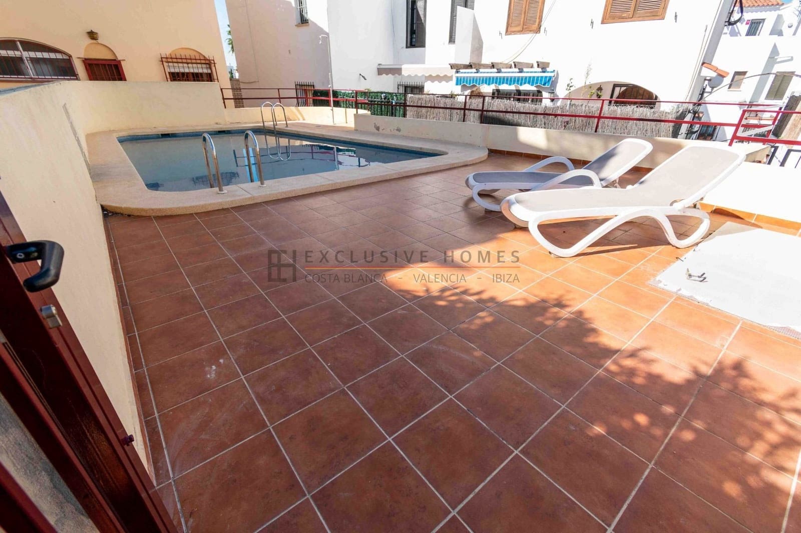 3 soveværelse Semi-Rækkehus til salg i Albir med swimmingpool - € 361.500 (Ref: 10113571)