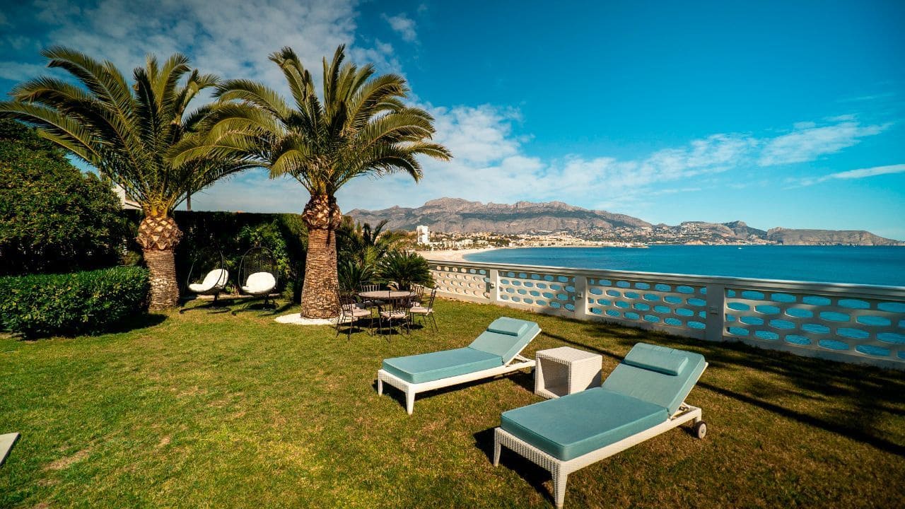 6 Zimmer Villa zu verkaufen in Albir mit Pool Garage - 6.500.000 € (Ref: 6797191)
