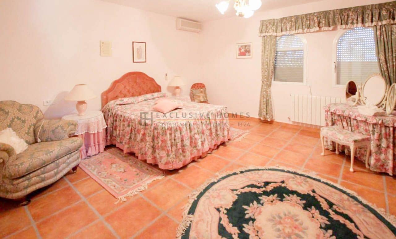 8 soverom Villa til salgs i Alfaz del Pi / L'Alfas del Pi med svømmebasseng garasje - € 1 750 000 (Ref: 6976435)
