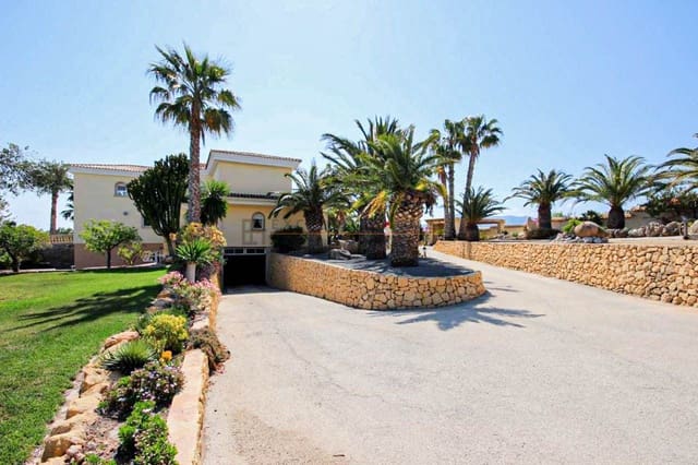 8 soveværelse Villa til salg i Alfaz del Pi / L'Alfàs del Pi med swimmingpool garage - € 1.750.000 (Ref: 6976435)