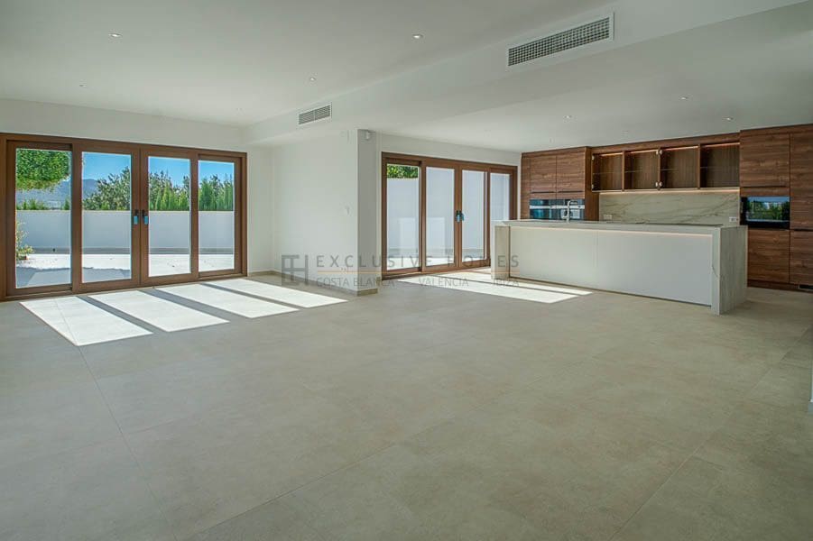 4 Zimmer Villa zu verkaufen in Alfaz del Pi / L'Alfas del Pi mit Pool Garage - 2.250.000 € (Ref: 8567466)