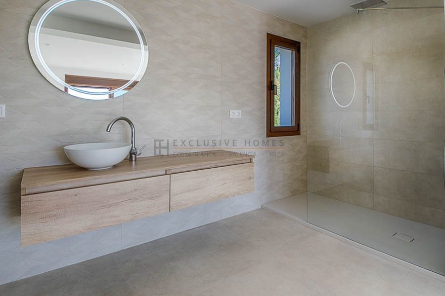 4 Zimmer Villa zu verkaufen in Alfaz del Pi / L'Alfas del Pi mit Pool Garage - 2.250.000 € (Ref: 8567466)