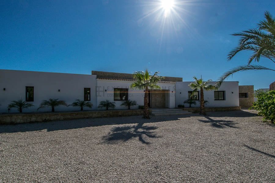 4 Zimmer Villa zu verkaufen in Alfaz del Pi / L'Alfas del Pi mit Pool Garage - 2.250.000 € (Ref: 8567466)