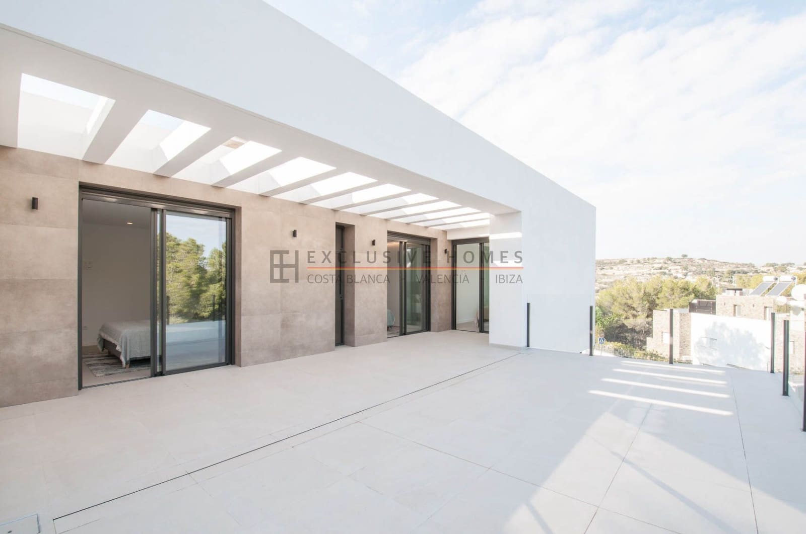 4 bedroom Villa for sale in Moraira with pool garage - € 1,499,000 (Ref: 8572184)