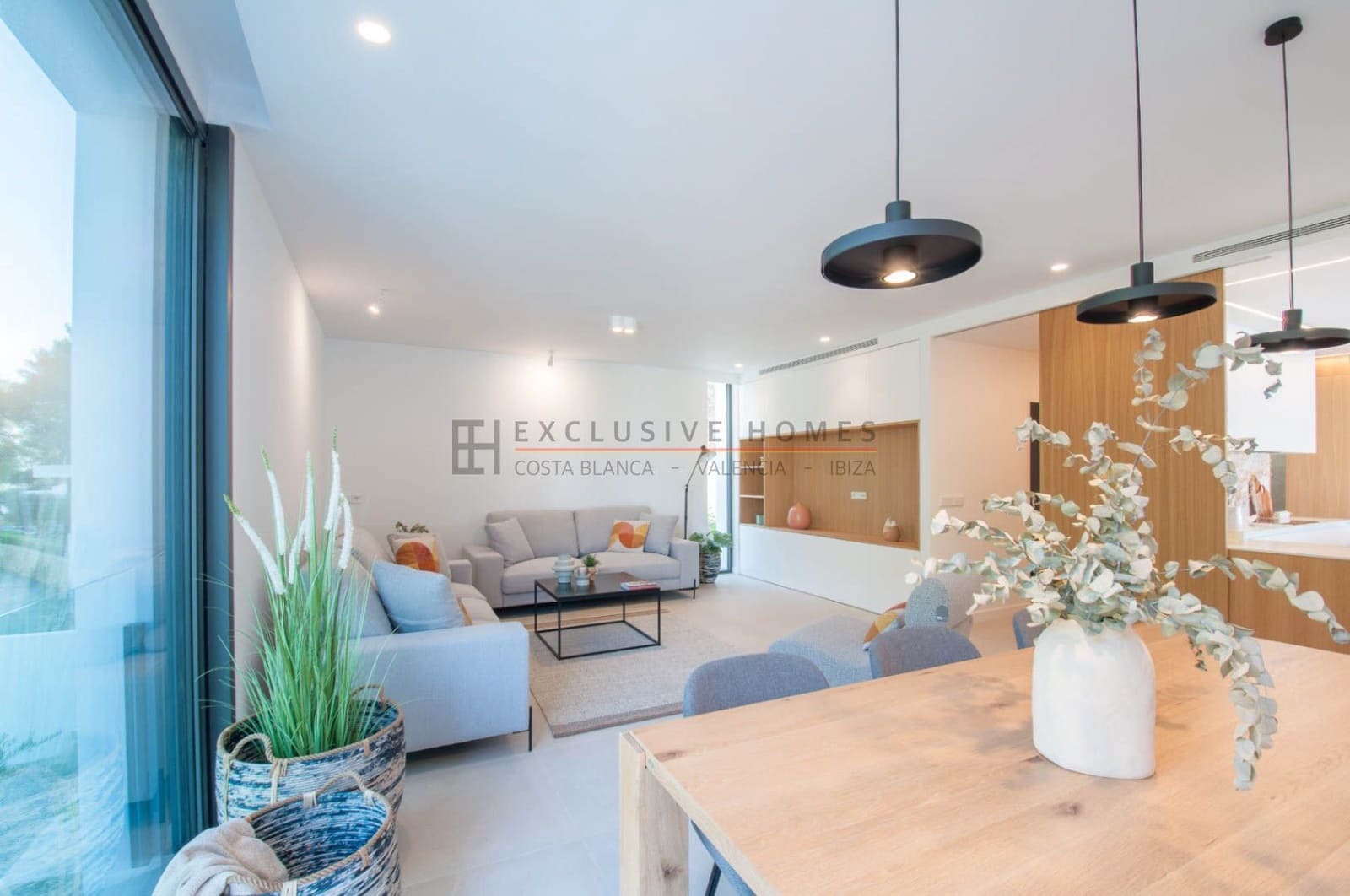 4 bedroom Villa for sale in Moraira with pool garage - € 1,499,000 (Ref: 8572184)