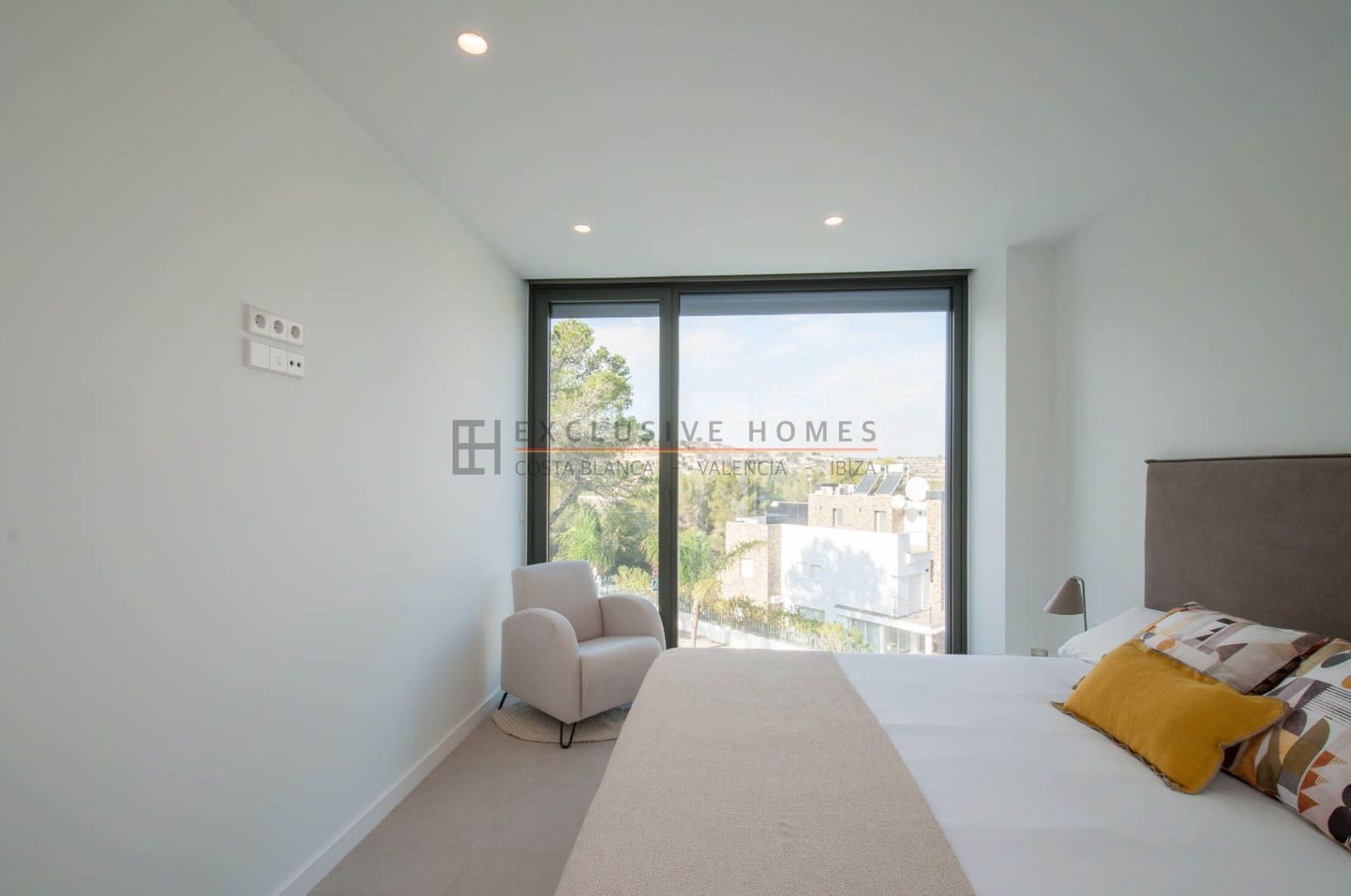 4 bedroom Villa for sale in Moraira with pool garage - € 1,499,000 (Ref: 8572184)