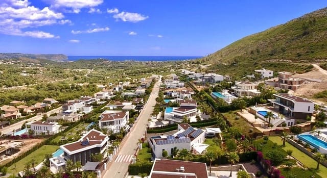 3 slaapkamer Villa te koop in Cap Martí - El Tossalet - Pinomar, Javea / Xàbia met zwembad garage - € 1.425.000 (Ref: 8592180)