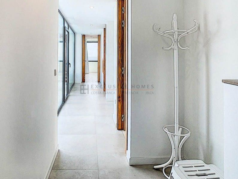 4 slaapkamer Villa te koop in Cumbre del Sol met zwembad garage - € 1.148.000 (Ref: 8614866)
