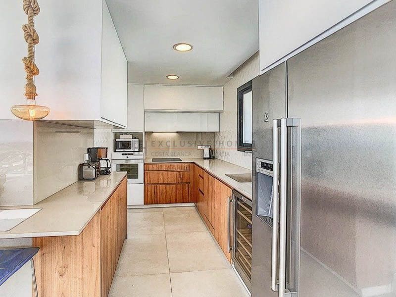 4 slaapkamer Villa te koop in Cumbre del Sol met zwembad garage - € 1.148.000 (Ref: 8614866)