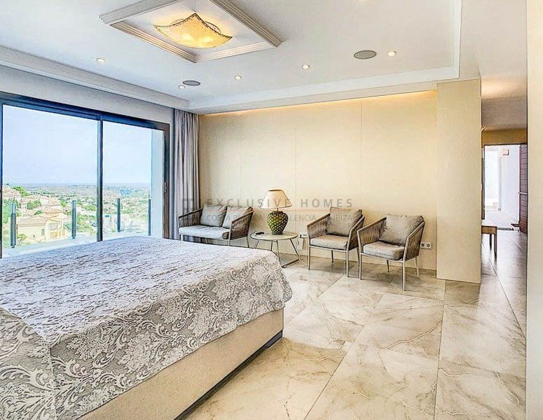 4 slaapkamer Villa te koop in Cumbre del Sol met zwembad garage - € 1.148.000 (Ref: 8614866)