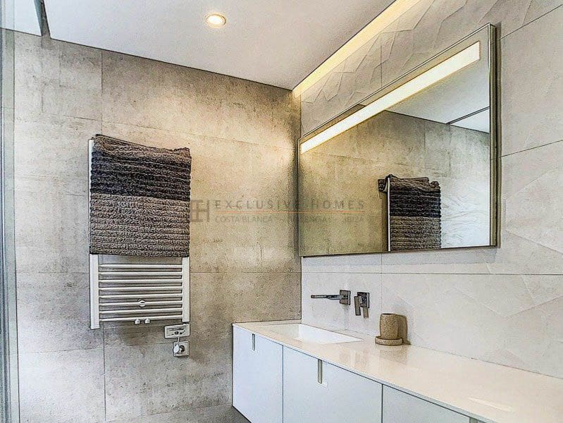 4 slaapkamer Villa te koop in Cumbre del Sol met zwembad garage - € 1.148.000 (Ref: 8614866)