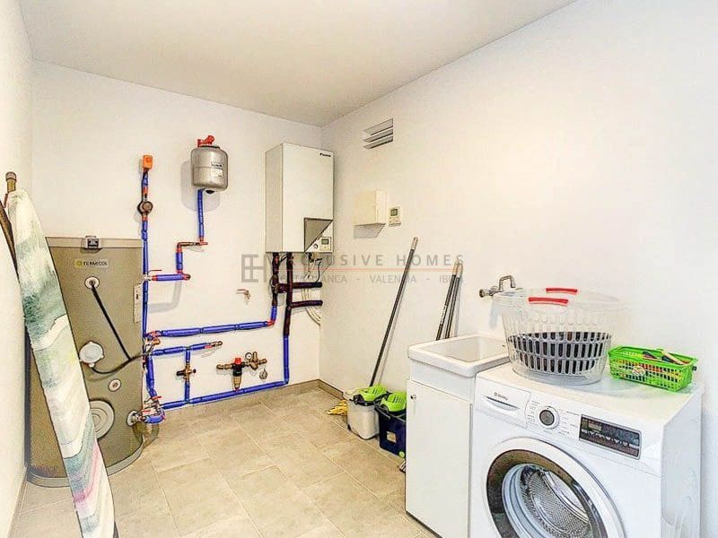 4 slaapkamer Villa te koop in Cumbre del Sol met zwembad garage - € 1.148.000 (Ref: 8614866)