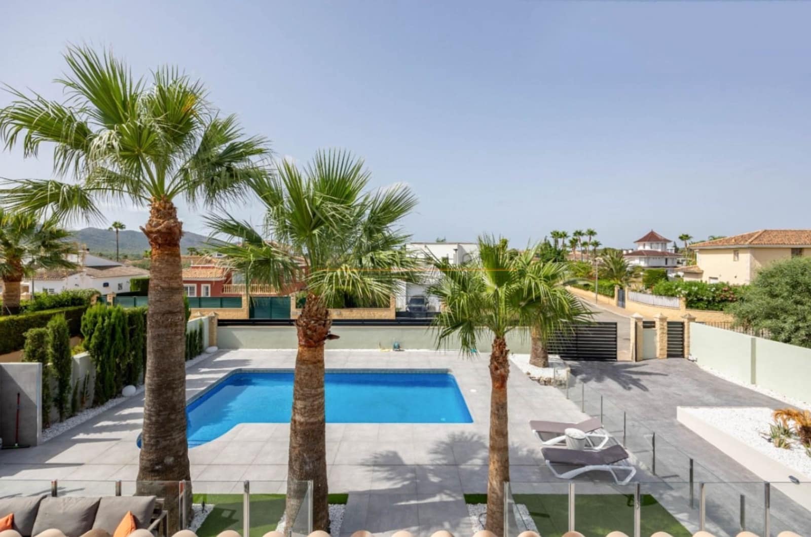 4 bedroom Villa for sale in Alfaz del Pi / L'Alfas del Pi with pool garage - € 1,195,000 (Ref: 8626490)