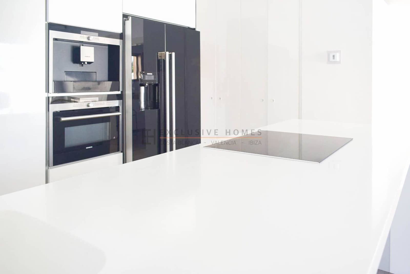 4 chambre Villa/Maison Semi-Mitoyenne à vendre à Alfaz del Pi / L'Alfas del Pi avec piscine garage - 599 000 € (Ref: 8665124)