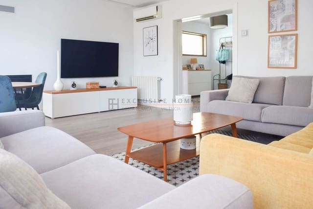 4 soverom Kjedet enebolig til salgs i Alfaz del Pi / L'Alfàs del Pi med svømmebasseng garasje - € 599 000 (Ref: 8665124)