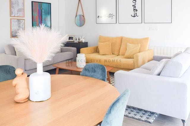 4 soverom Kjedet enebolig til salgs i Alfaz del Pi / L'Alfàs del Pi med svømmebasseng garasje - € 599 000 (Ref: 8665124)
