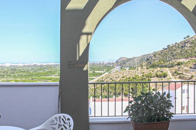 1 slaapkamer Appartement te koop in Xeresa met zwembad garage - € 198.000 (Ref: 8677494)