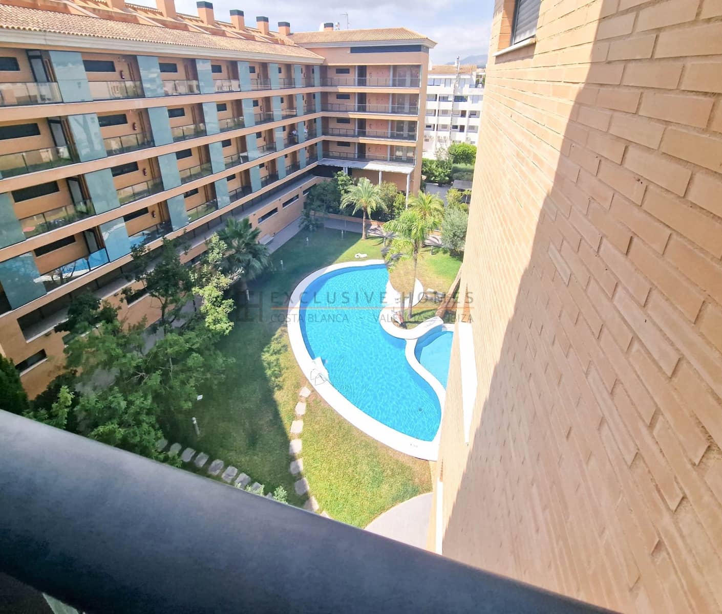 2 sypialnia Penthouse na sprzedaż w Albir z basenem garażem - 649 000 € (Ref: 8757317)