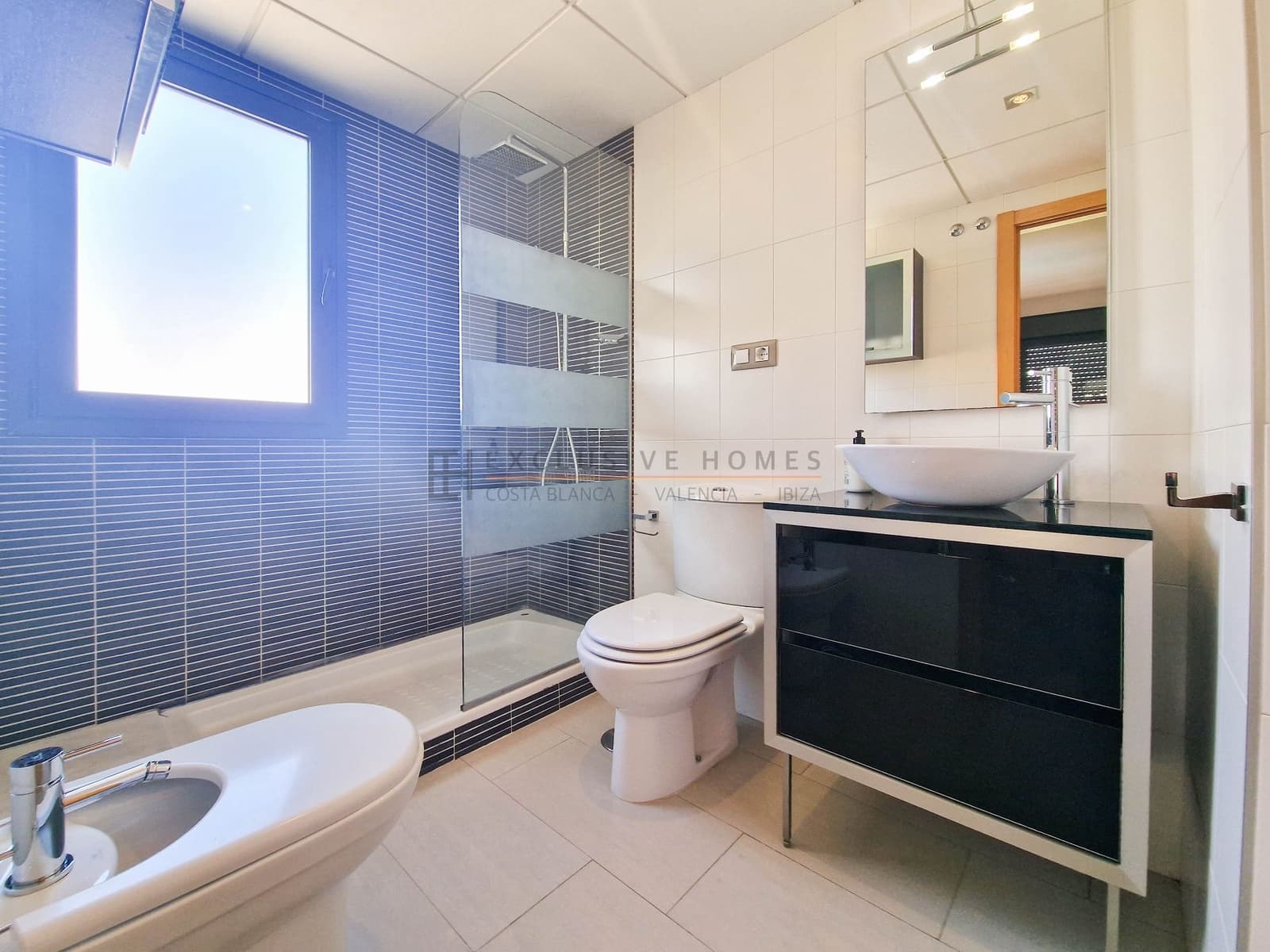 2 sypialnia Penthouse na sprzedaż w Albir z basenem garażem - 649 000 € (Ref: 8757317)