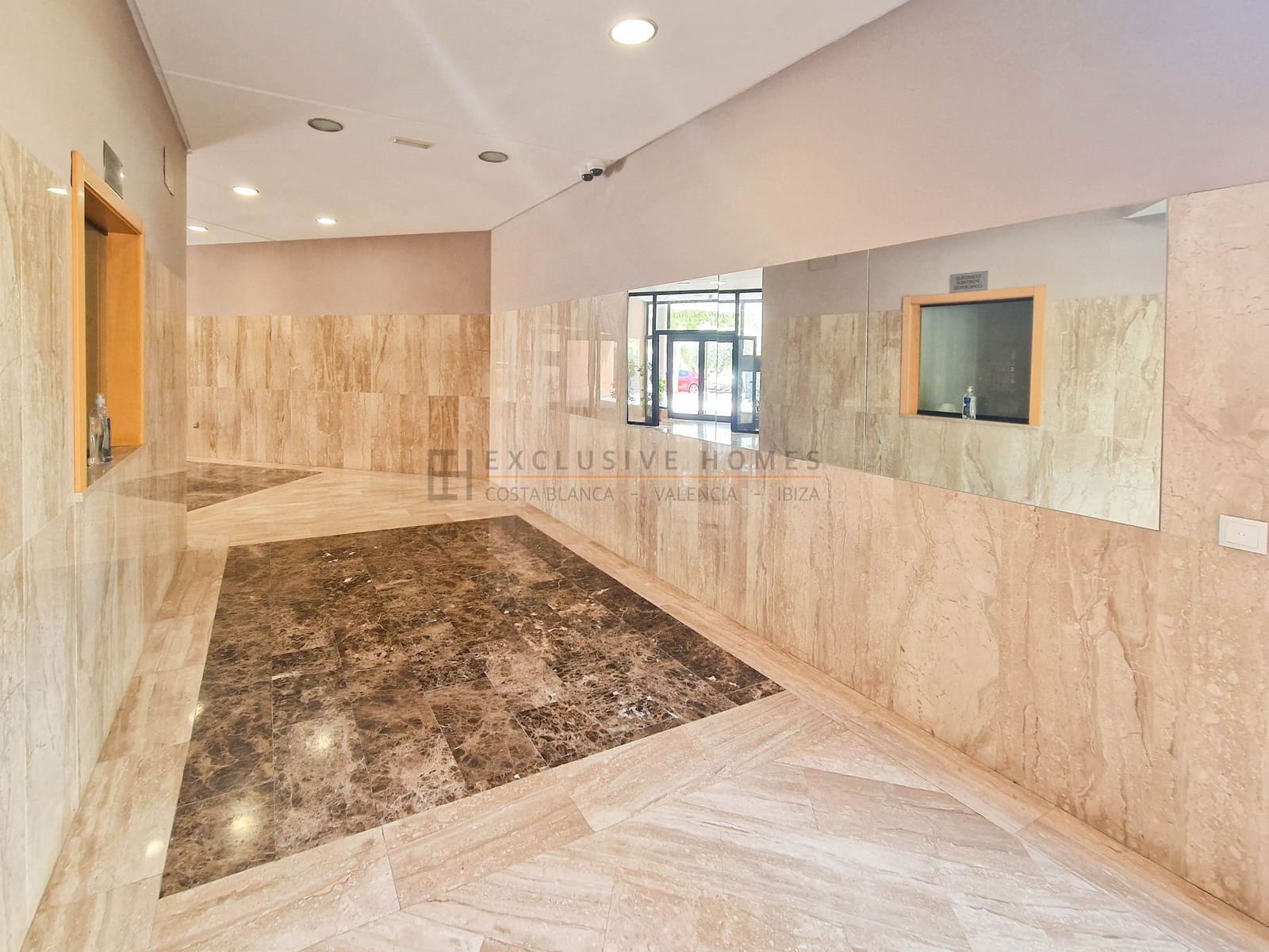 2 sypialnia Penthouse na sprzedaż w Albir z basenem garażem - 649 000 € (Ref: 8757317)