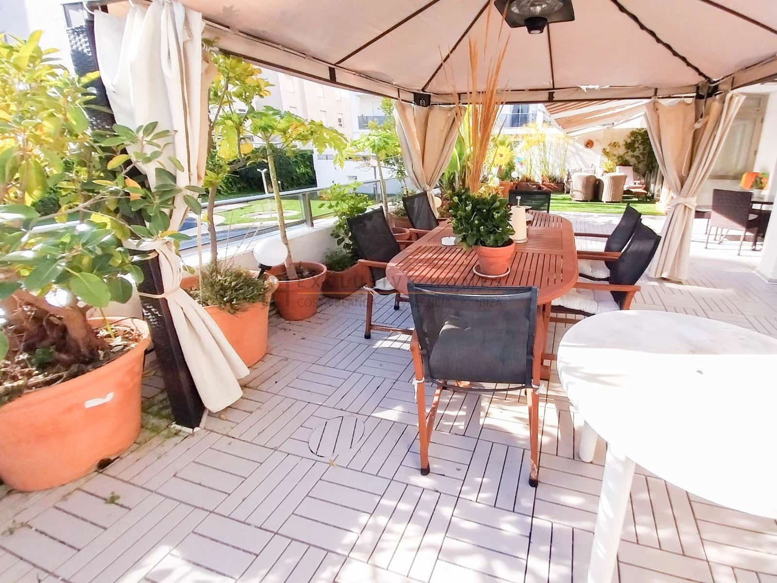2 soveværelse Lejlighed til salg i Albir med swimmingpool garage - € 500.000 (Ref: 8757319)