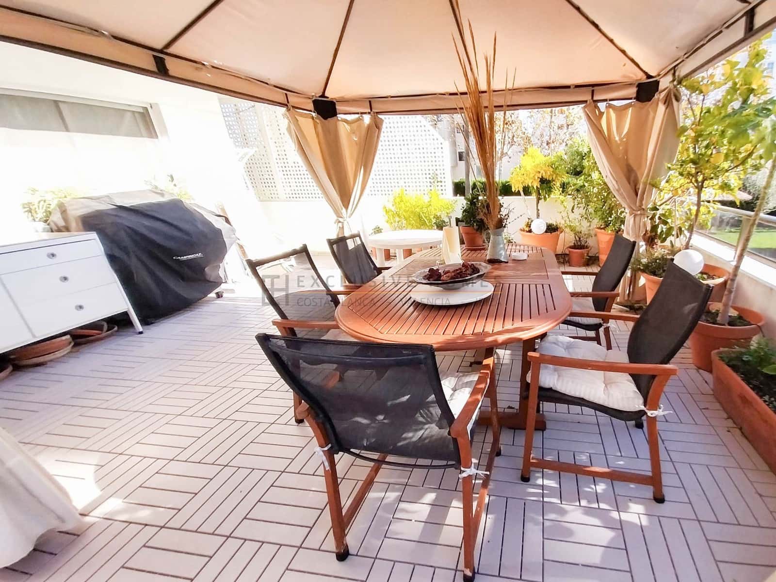 2 soveværelse Lejlighed til salg i Albir med swimmingpool garage - € 500.000 (Ref: 8757319)