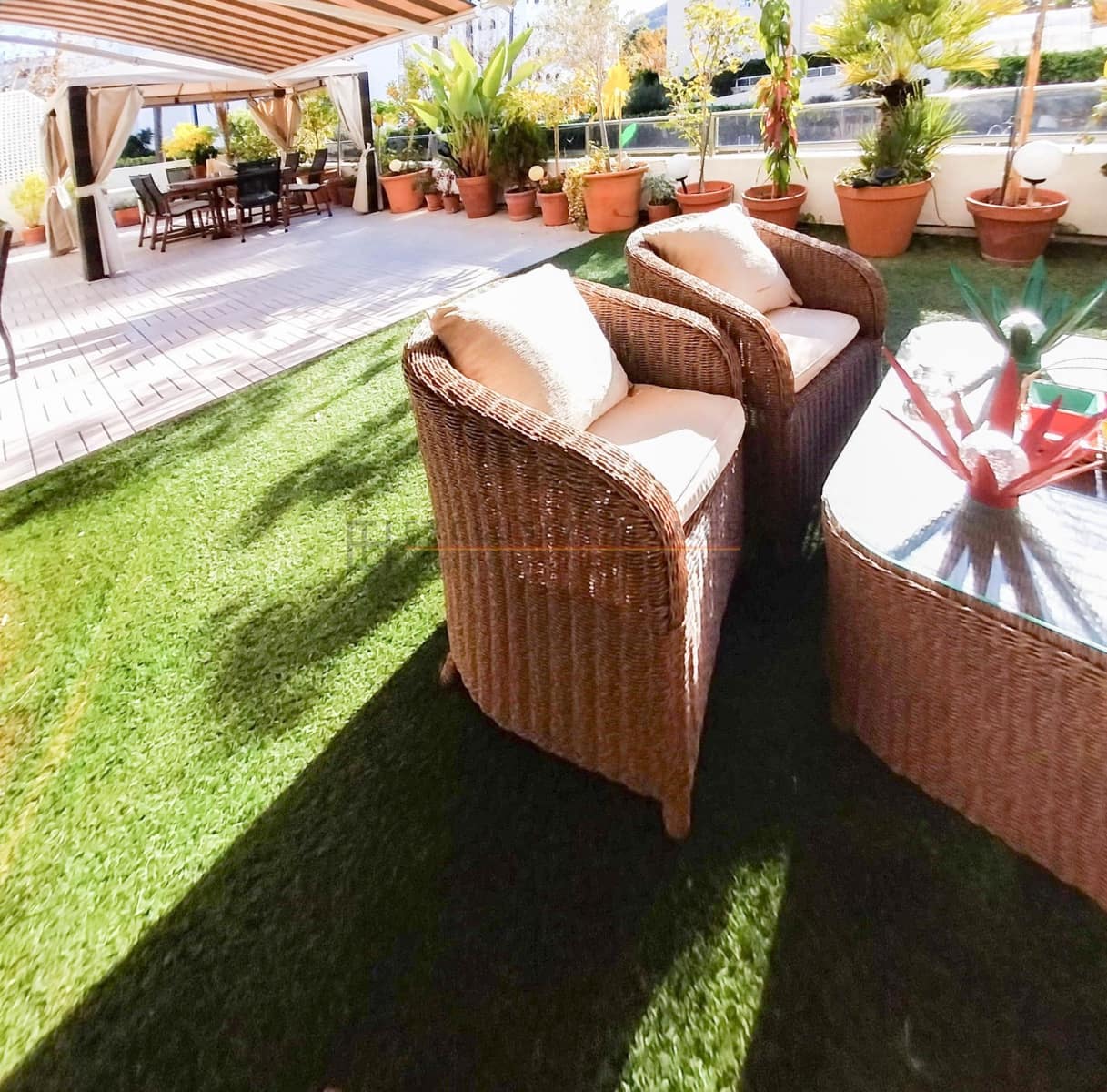 2 soveværelse Lejlighed til salg i Albir med swimmingpool garage - € 500.000 (Ref: 8757319)