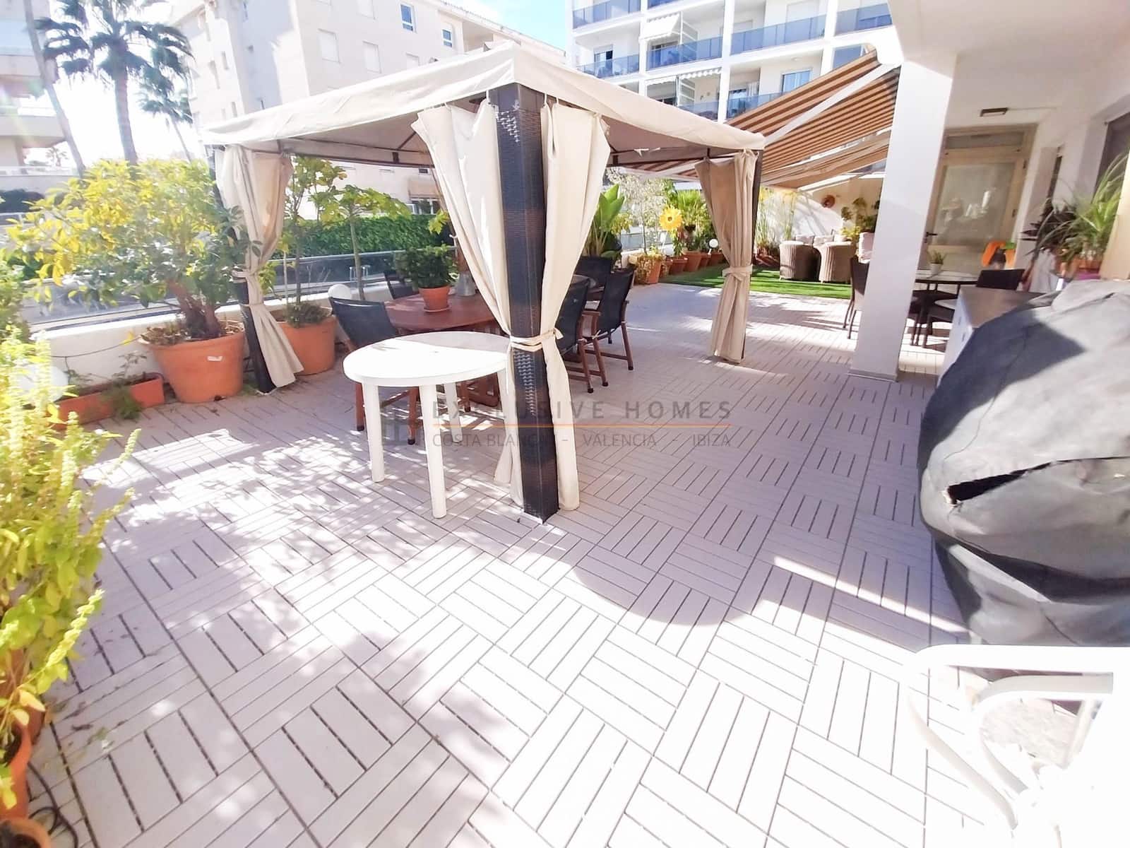 2 soveværelse Lejlighed til salg i Albir med swimmingpool garage - € 500.000 (Ref: 8757319)