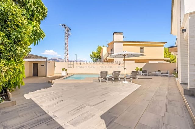 3 soveværelse Semi-Rækkehus til salg i Alfaz del Pi / L'Alfàs del Pi med swimmingpool garage - € 585.000 (Ref: 8801369)