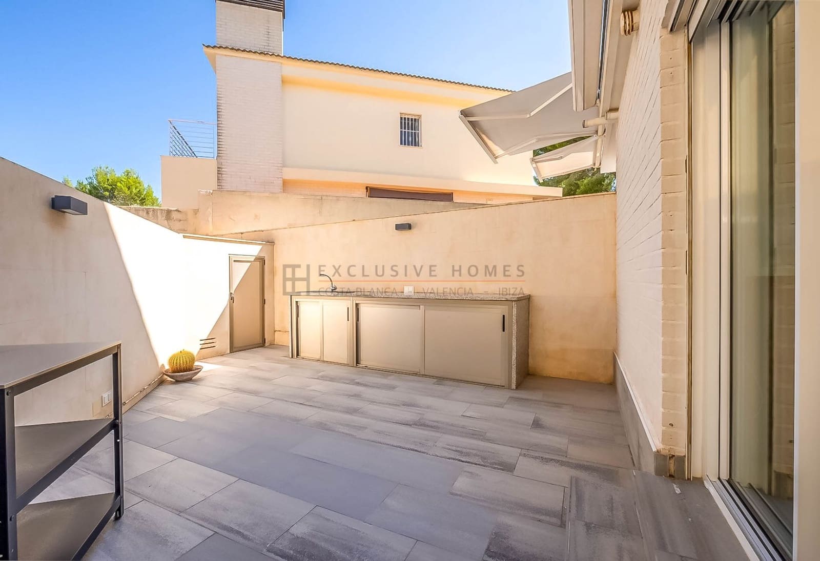 3 soveværelse Semi-Rækkehus til salg i Alfaz del Pi / L'Alfas del Pi med swimmingpool garage - € 585.000 (Ref: 8801369)