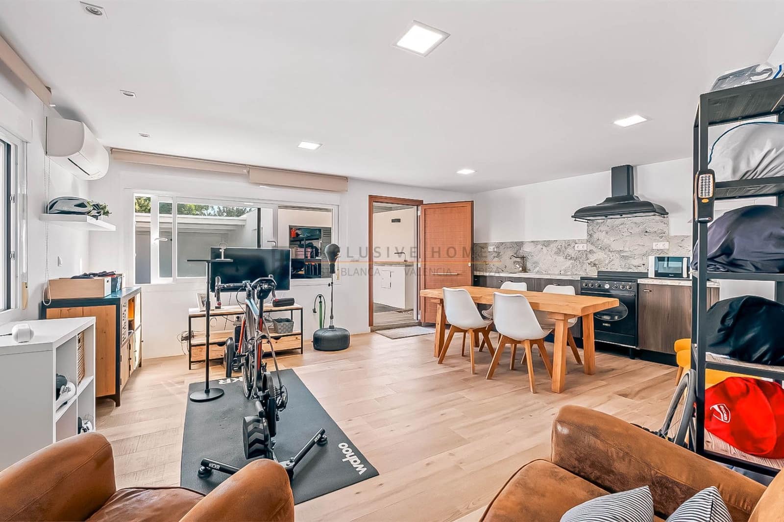 3 soveværelse Semi-Rækkehus til salg i Alfaz del Pi / L'Alfas del Pi med swimmingpool garage - € 585.000 (Ref: 8801369)