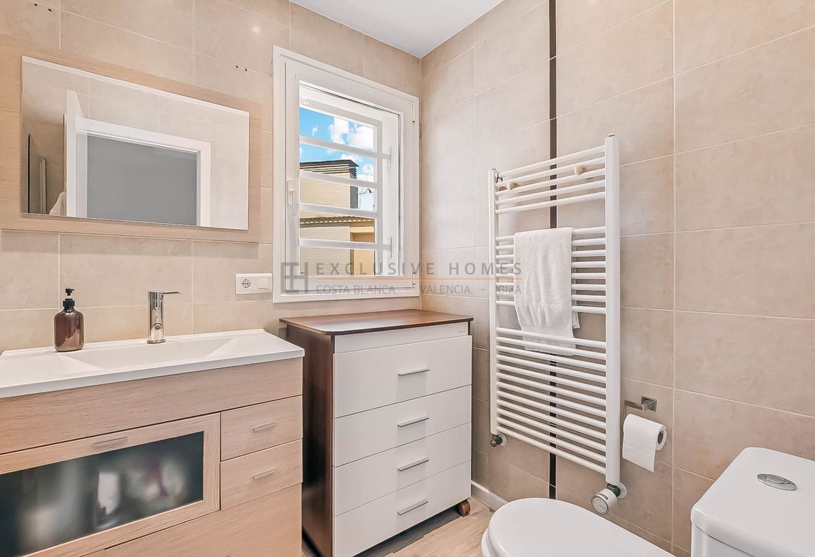 3 soveværelse Semi-Rækkehus til salg i Alfaz del Pi / L'Alfas del Pi med swimmingpool garage - € 585.000 (Ref: 8801369)