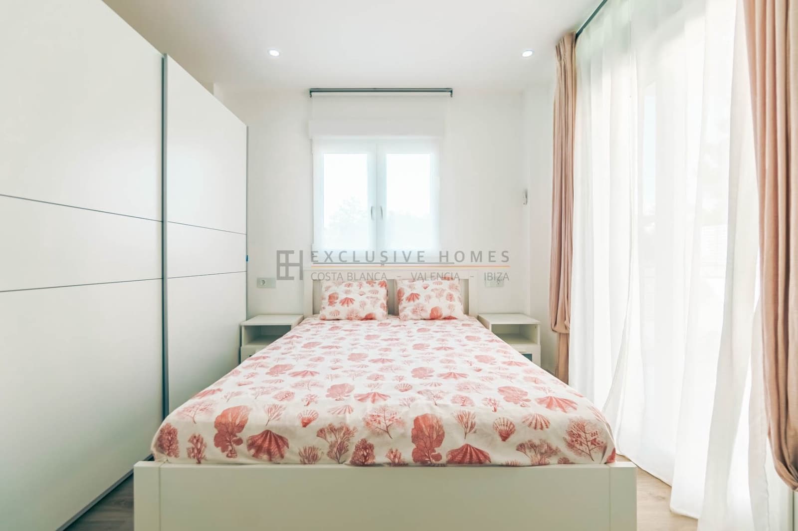 4 bedroom Villa for sale in La Nucia with pool garage - € 580,000 (Ref: 8805646)