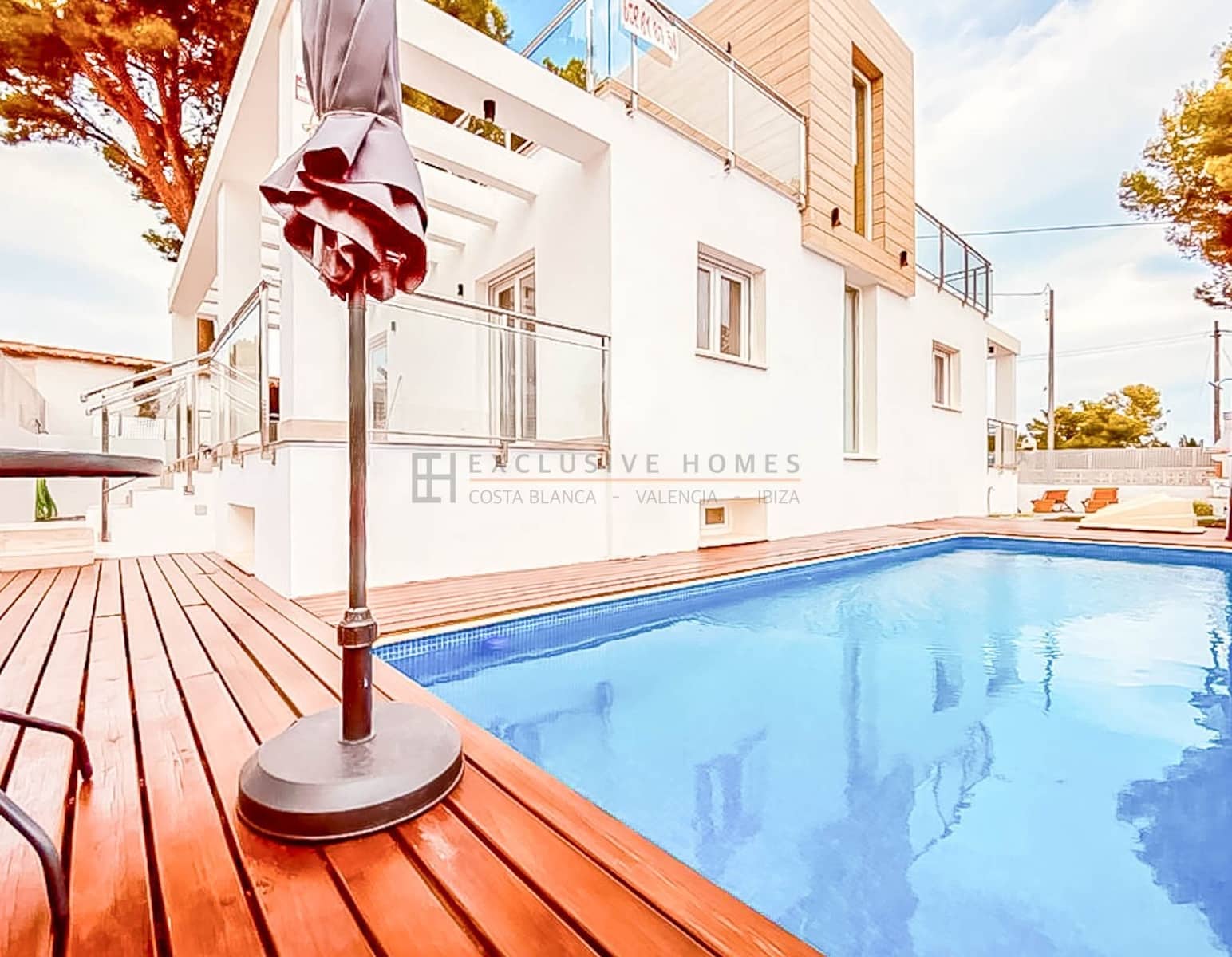 4 bedroom Villa for sale in La Nucia with pool garage - € 580,000 (Ref: 8805646)