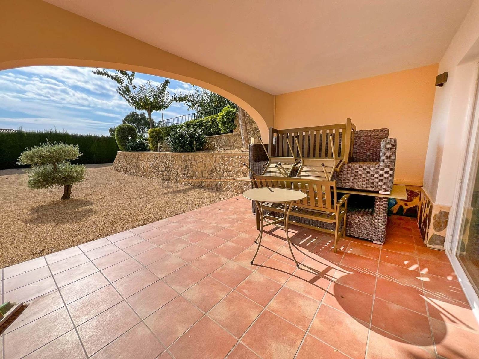 Chalet de 4 habitaciones en Polop en venta con piscina garaje - 749.000 € (Ref: 8887546)