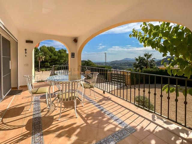 4 soverom Villa til salgs i Polop med svømmebasseng garasje - € 749 000 (Ref: 8887546)