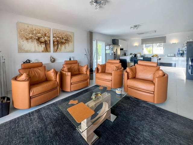4 soverom Villa til salgs i Polop med svømmebasseng garasje - € 749 000 (Ref: 8887546)