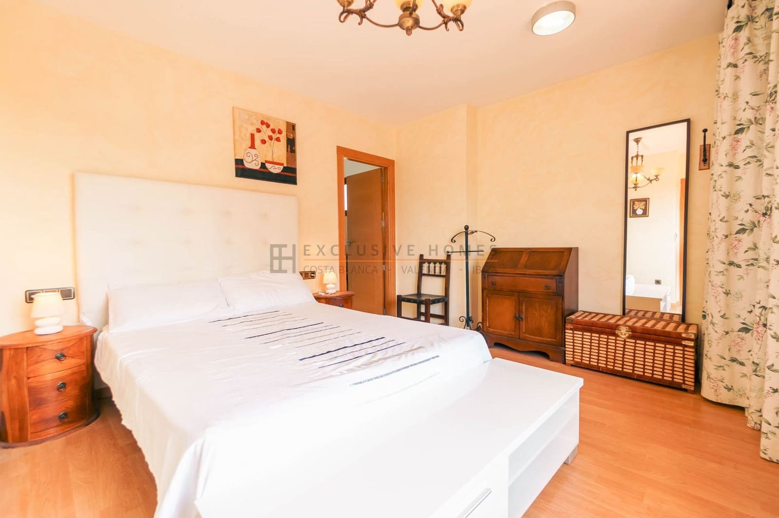 4 bedroom Villa for sale in Altea la Vella with pool garage - € 632,000 (Ref: 8905058)