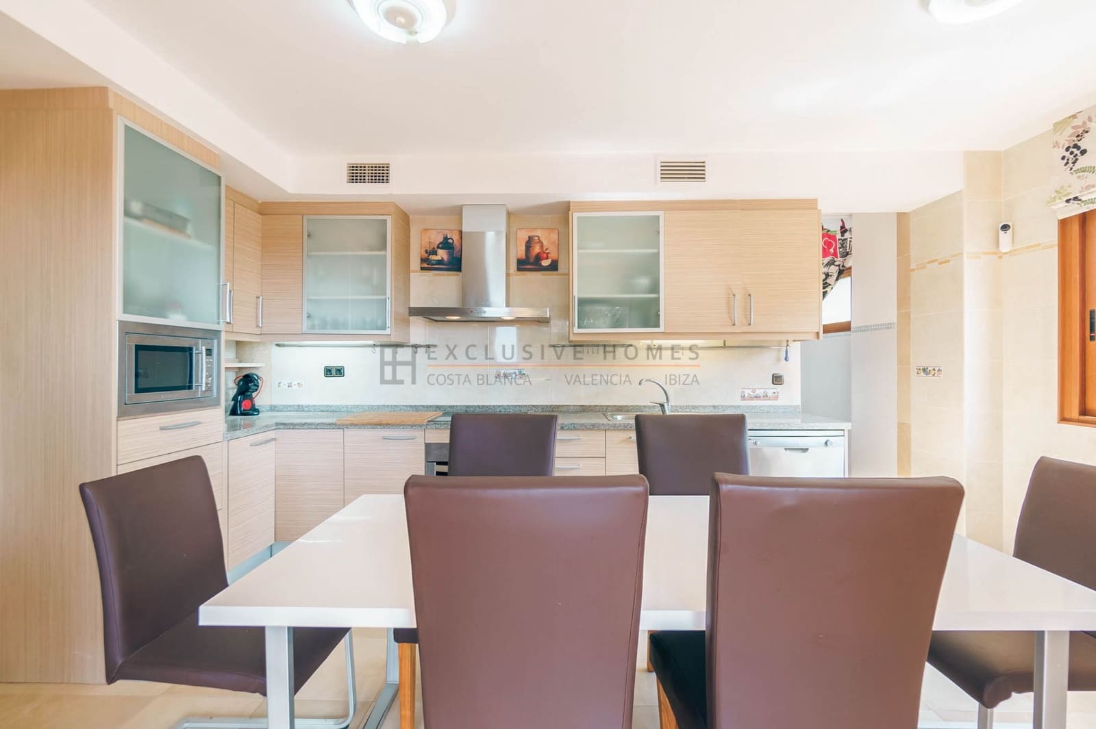 4 bedroom Villa for sale in Altea la Vella with pool garage - € 632,000 (Ref: 8905058)